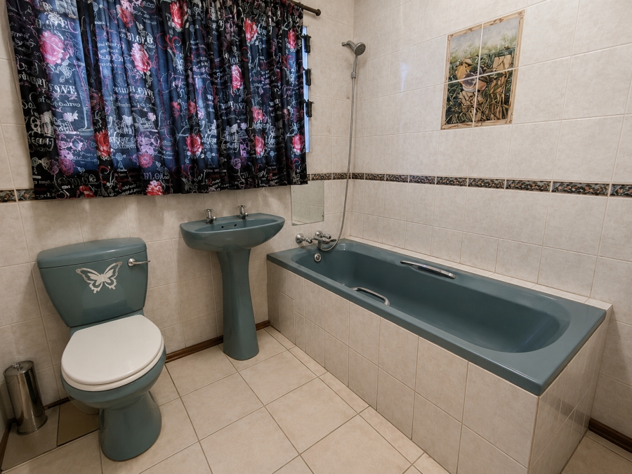 4 Bedroom Property for Sale in Elandsrand North West
